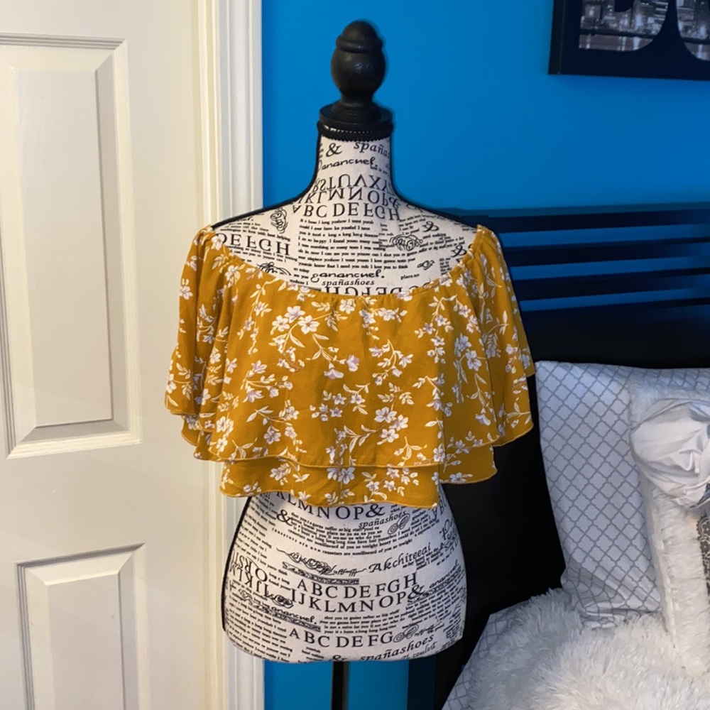 Cropped off the shoulder top with bell sleeves size small